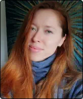Izzy Murre biedt ontspanningsmassage, sportmassage, cupping, hotstone massage en Thaise stoelmassage bij Wellness Centrum Oosterhout.
